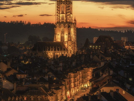Berner Münster im Letzten Licht